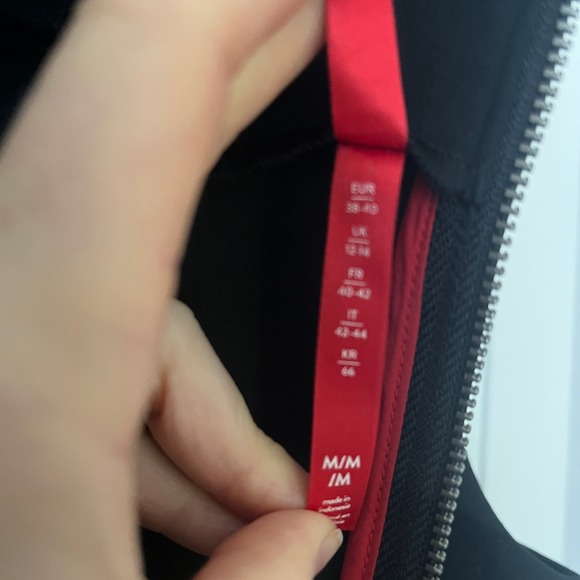 NWT Spanx Faux Leather Ponte Combo Fitted Sheath Dress Black Sz M - Picture 11 of 12